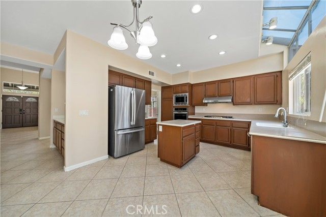 42025 Boothill Lane, Murrieta, CA 92562