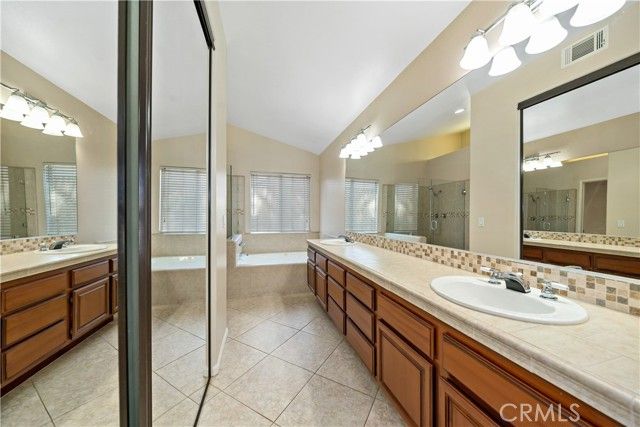 42025 Boothill Lane, Murrieta, CA 92562