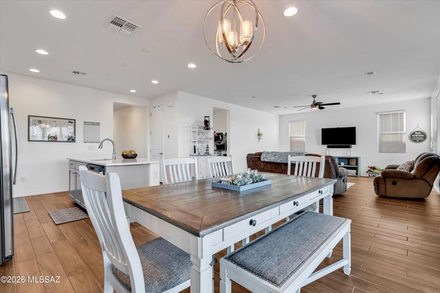 10266 S Moonlit Riverwalk Trail, Vail, AZ 85641