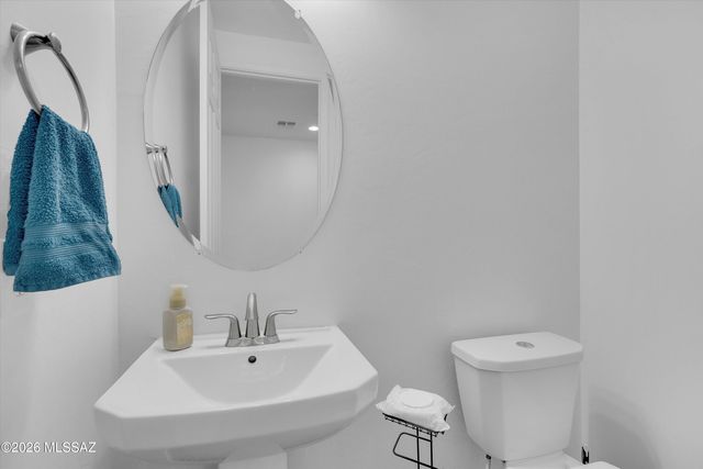 10266 S Moonlit Riverwalk Trail, Vail, AZ 85641