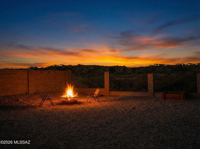 10266 S Moonlit Riverwalk Trail, Vail, AZ 85641