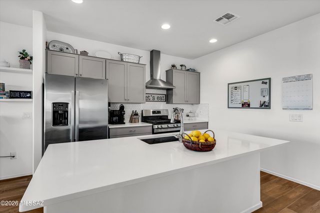 10266 S Moonlit Riverwalk Trail, Vail, AZ 85641