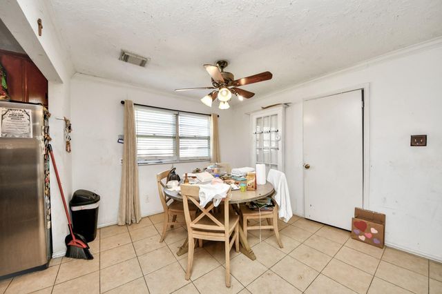 415 Halkies Road, Houston, TX 77587