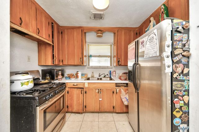 415 Halkies Road, Houston, TX 77587