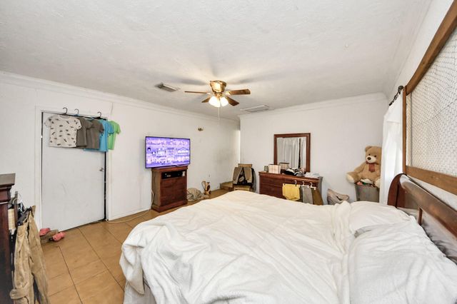 415 Halkies Road, Houston, TX 77587