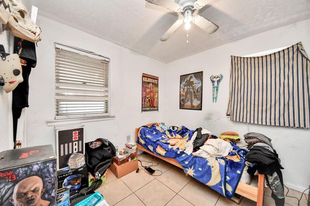 415 Halkies Road, Houston, TX 77587