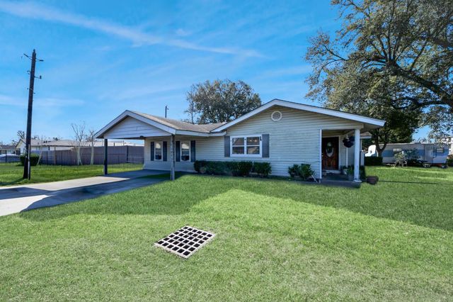 415 Halkies Road, Houston, TX 77587