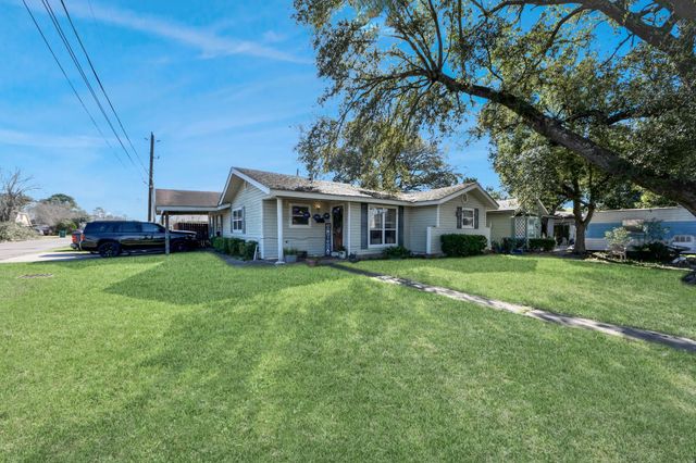 415 Halkies Road, Houston, TX 77587