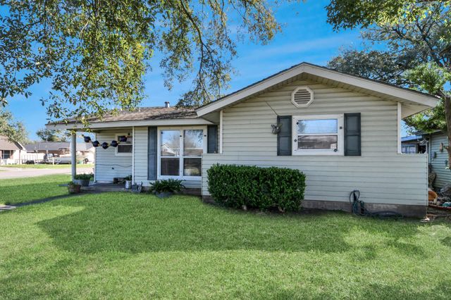 415 Halkies Road, Houston, TX 77587