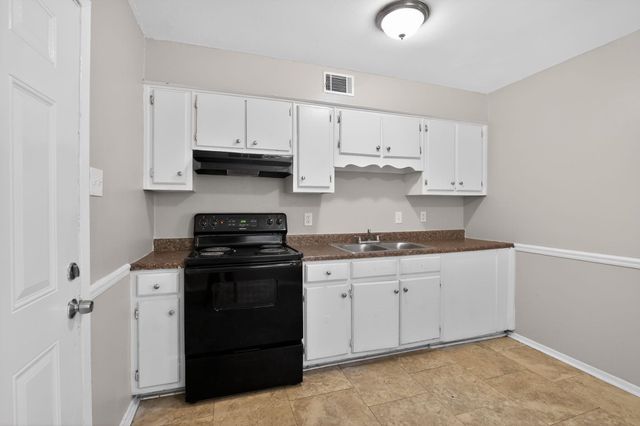 2449 LABONTE DR, Memphis, TN 38127