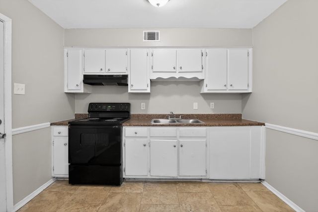 2449 LABONTE DR, Memphis, TN 38127