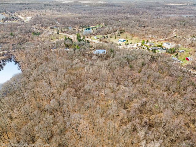 6015 Us Highway 12, Franklin Township, MI 49287