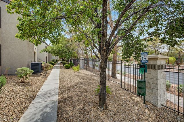 950 Seven Hills Drive 128, Henderson, NV 89052