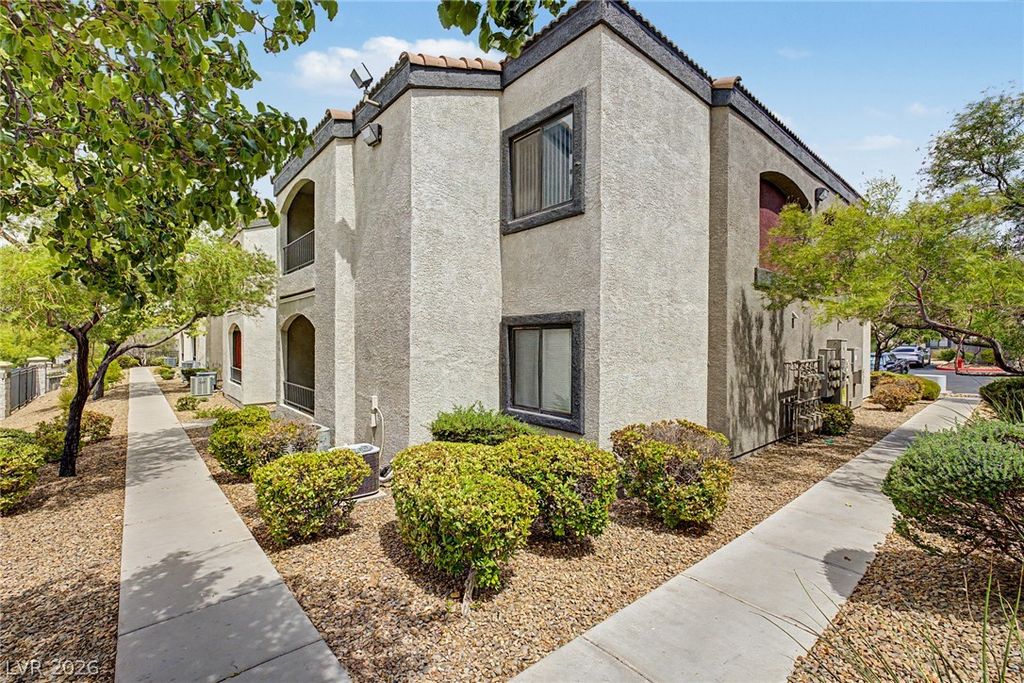 950 Seven Hills Drive 128, Henderson, NV 89052