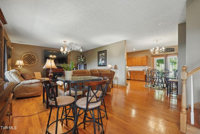 4296 Bloomingdale Road, Kingsport, TN 37660