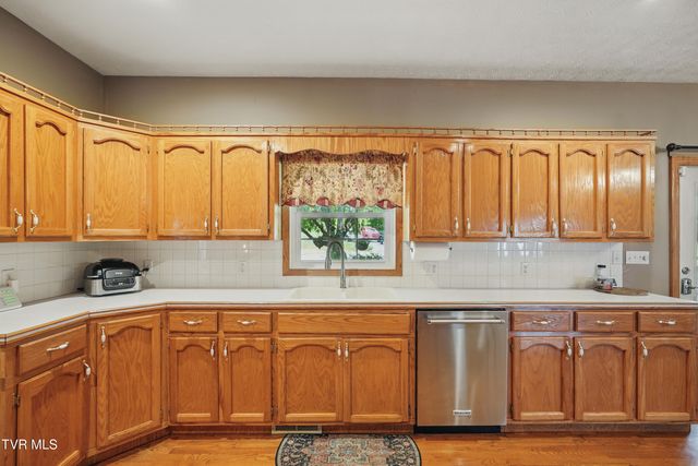 4296 Bloomingdale Road, Kingsport, TN 37660