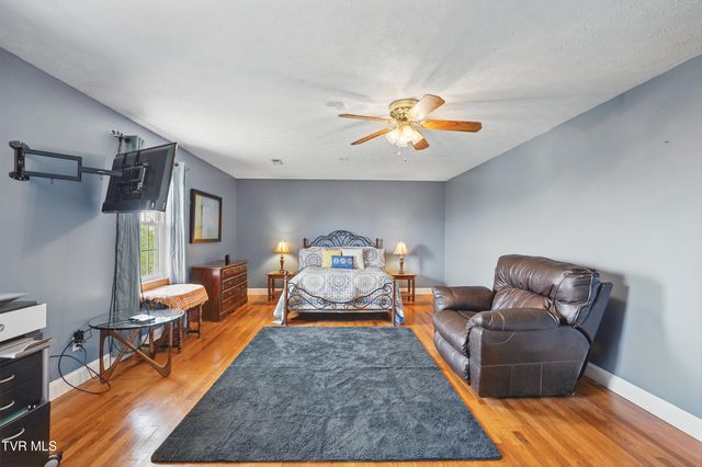 4296 Bloomingdale Road, Kingsport, TN 37660