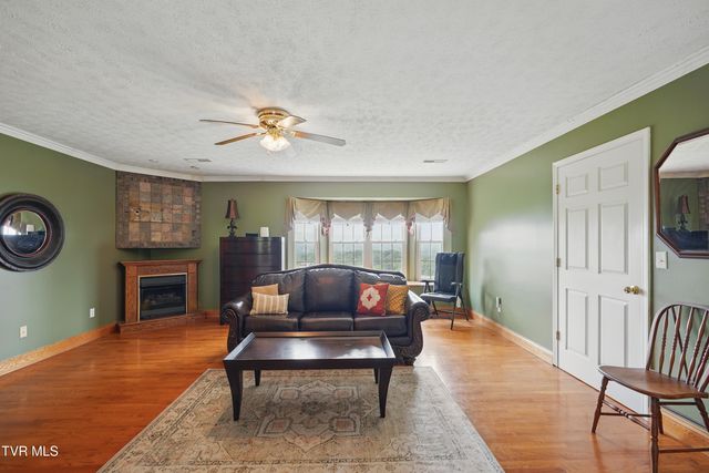 4296 Bloomingdale Road, Kingsport, TN 37660