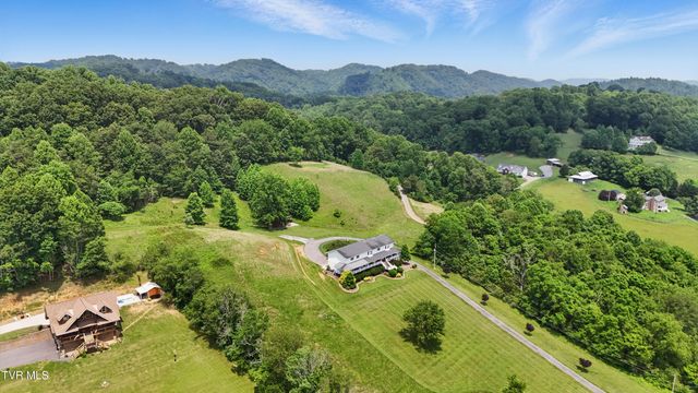 4296 Bloomingdale Road, Kingsport, TN 37660