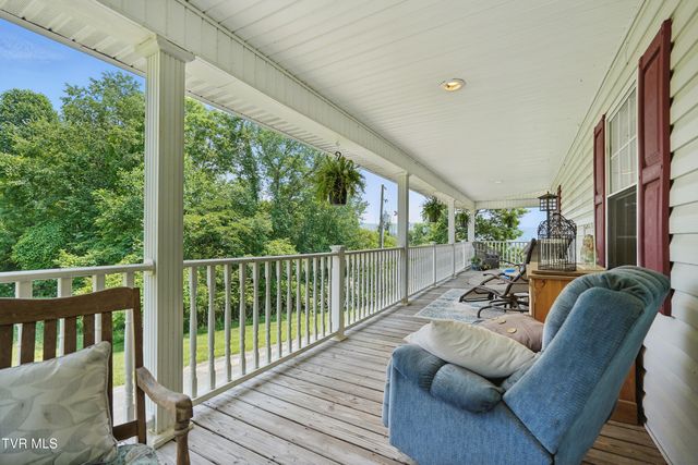 4296 Bloomingdale Road, Kingsport, TN 37660