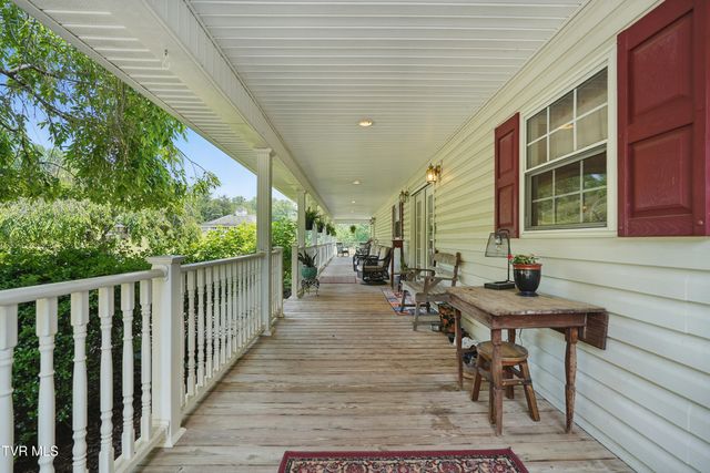 4296 Bloomingdale Road, Kingsport, TN 37660