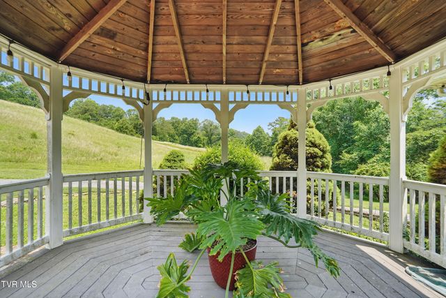 4296 Bloomingdale Road, Kingsport, TN 37660