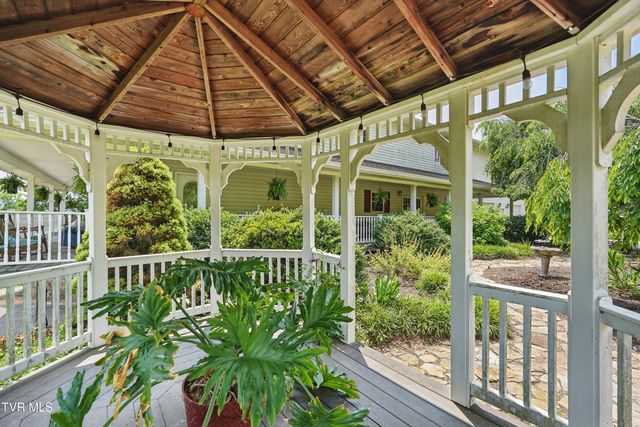 4296 Bloomingdale Road, Kingsport, TN 37660