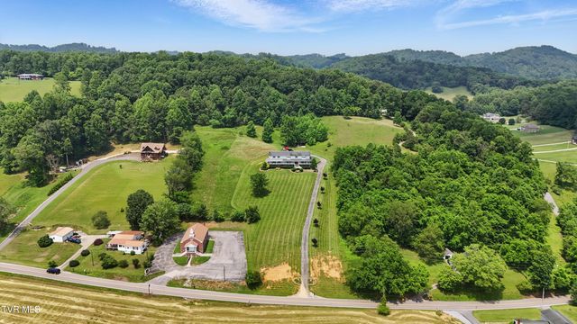 4296 Bloomingdale Road, Kingsport, TN 37660