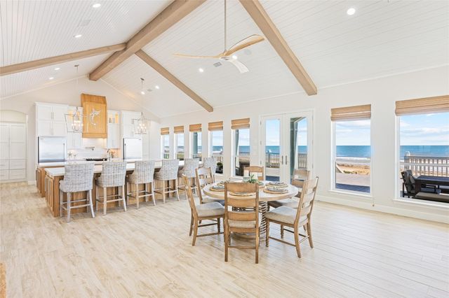 3244 Gulf Castle Drive, Crystal Beach, TX 77650