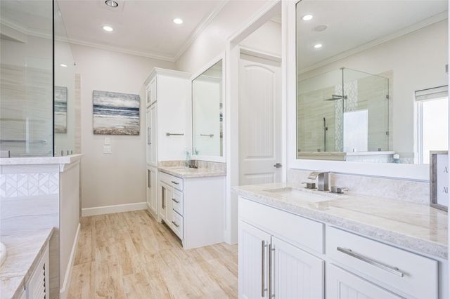 3244 Gulf Castle Drive, Crystal Beach, TX 77650
