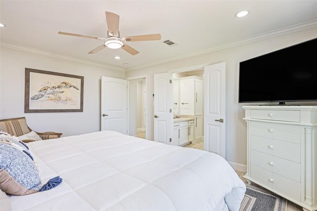 3244 Gulf Castle Drive, Crystal Beach, TX 77650