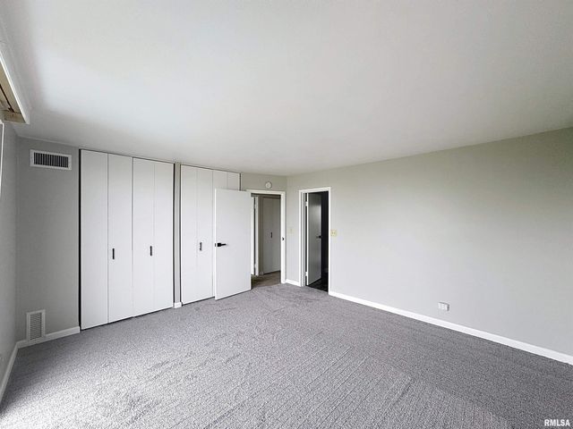 1800 7th St Unit 6D, East Moline, IL 61244