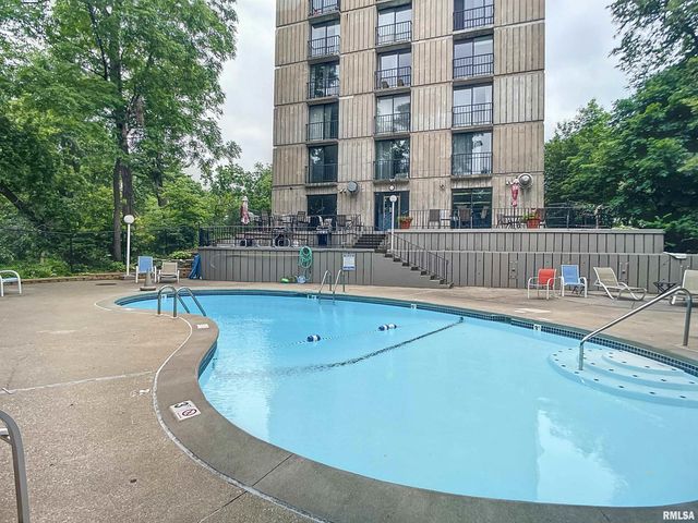 1800 7th St Unit 6D, East Moline, IL 61244