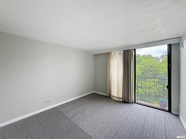 1800 7th St Unit 6D, East Moline, IL 61244