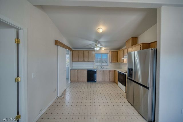 3920 Effinger Street, Pahrump, NV 89060