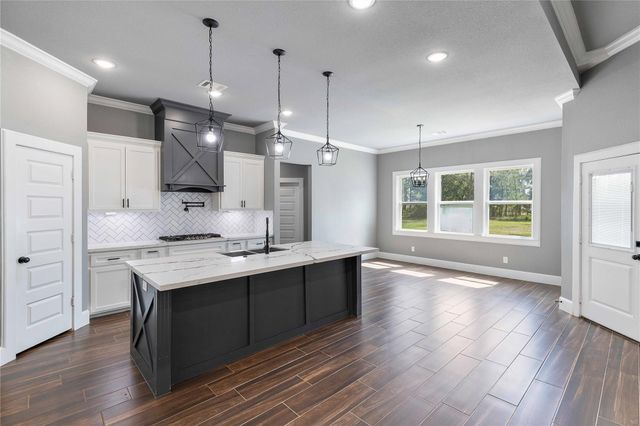 798 Road 6609, Dayton, TX 77535