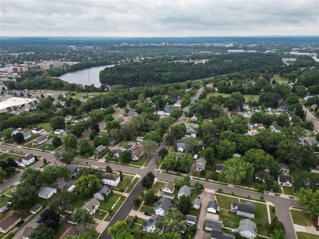 1906 9th Street, Eau Claire, WI 54703