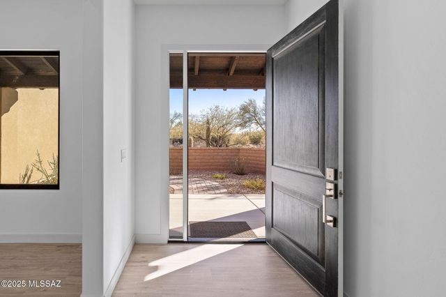 2930 W Lobo Road, Tucson, AZ 85742