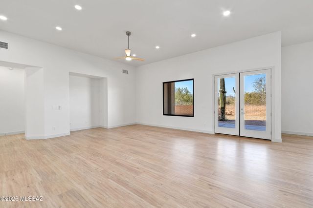 2930 W Lobo Road, Tucson, AZ 85742