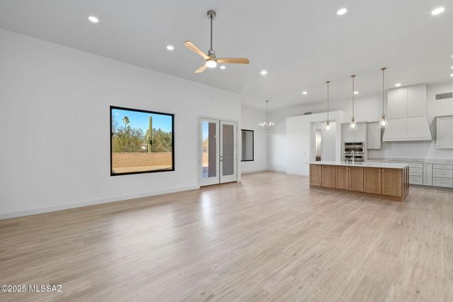 2930 W Lobo Road, Tucson, AZ 85742