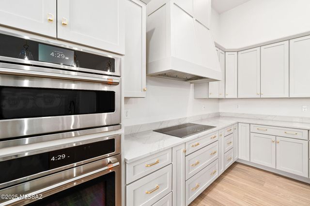 2930 W Lobo Road, Tucson, AZ 85742