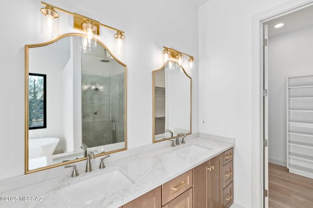 2930 W Lobo Road, Tucson, AZ 85742