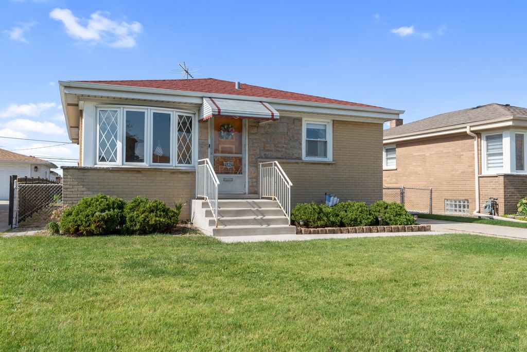 4824 N Ozark Avenue, Norridge, IL 60706 — exterior