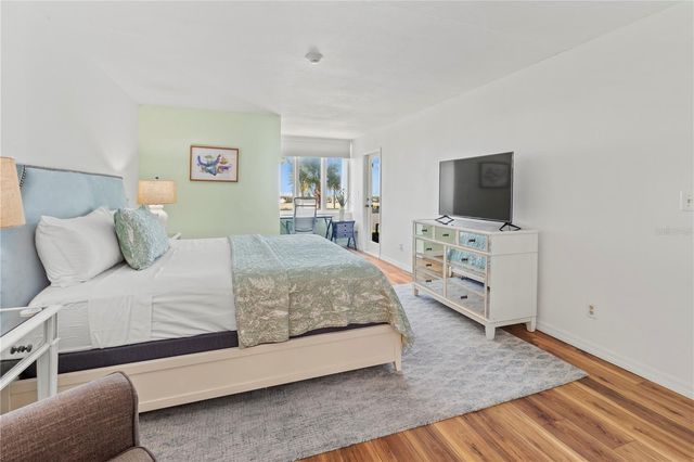 723 BAYPORT WAY 723, Longboat Key, FL 34228