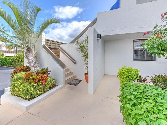 723 BAYPORT WAY 723, Longboat Key, FL 34228