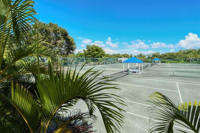 723 BAYPORT WAY 723, Longboat Key, FL 34228