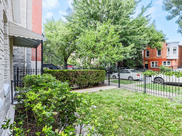 1406 N Artesian Avenue, Chicago, IL 60622