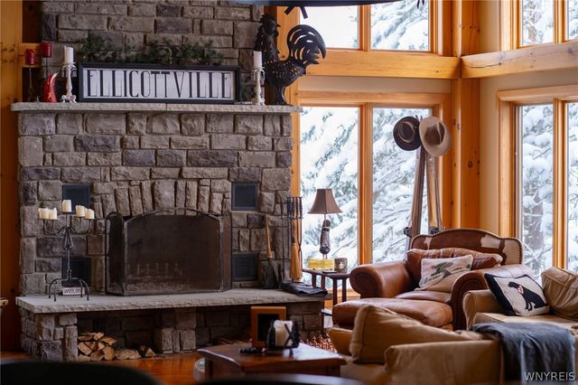 18 Easy Street, Ellicottville, NY 14731