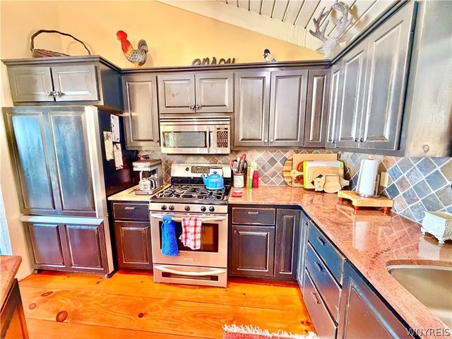 18 Easy Street, Ellicottville, NY 14731