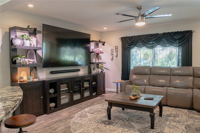 2925 Thurman Avenue, Las Vegas, NV 89120